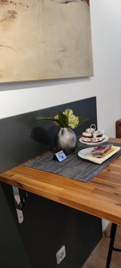 Apartment 1 Mit Terrasse Und Pkw-Stellplatz Leverkusen Ngoại thất bức ảnh