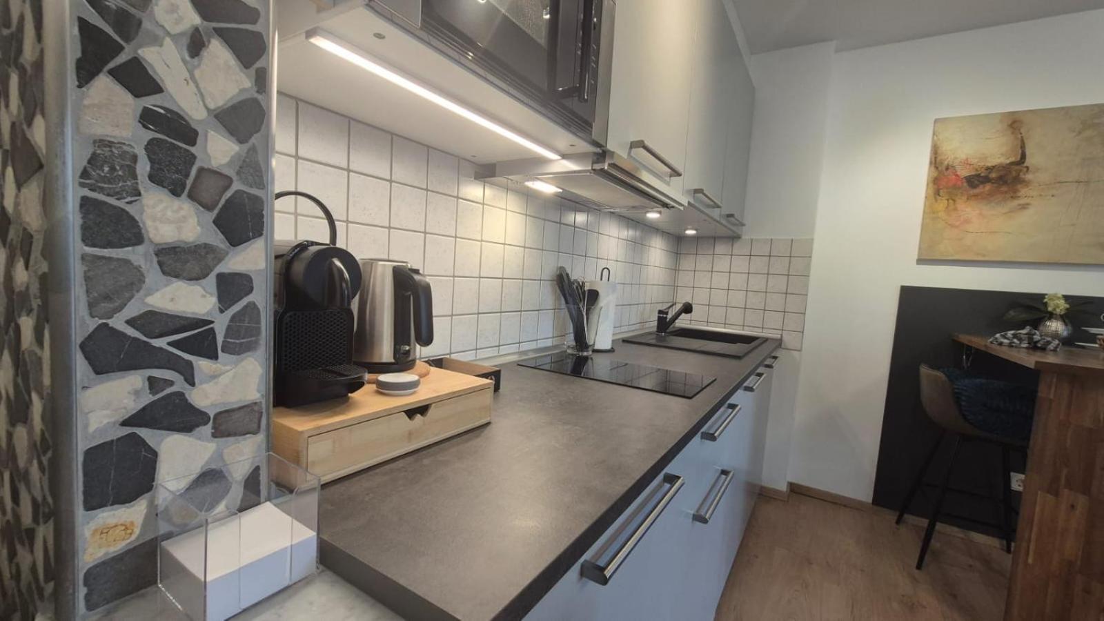 Apartment 1 Mit Terrasse Und Pkw-Stellplatz Leverkusen Ngoại thất bức ảnh